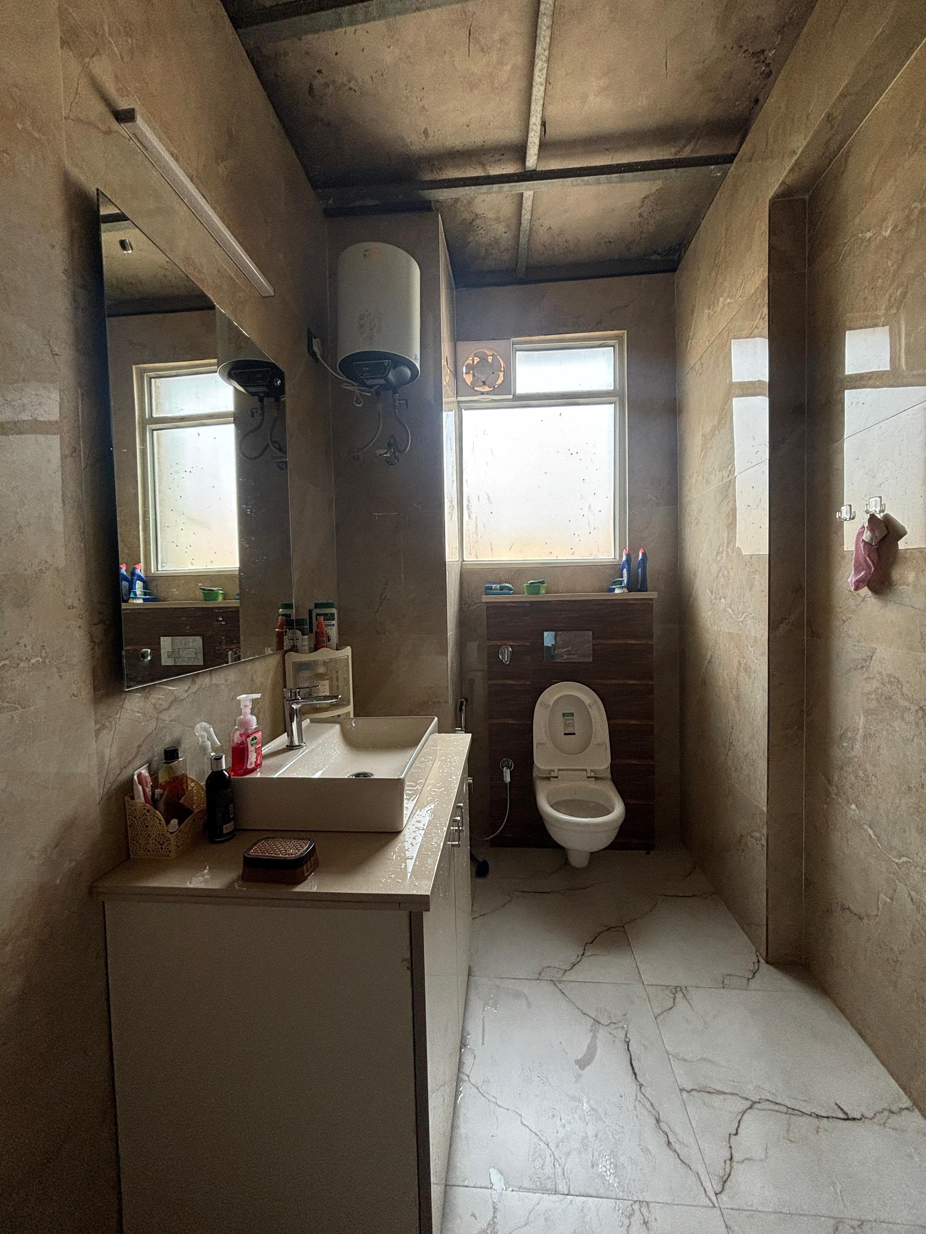 2 bhk Sector 15