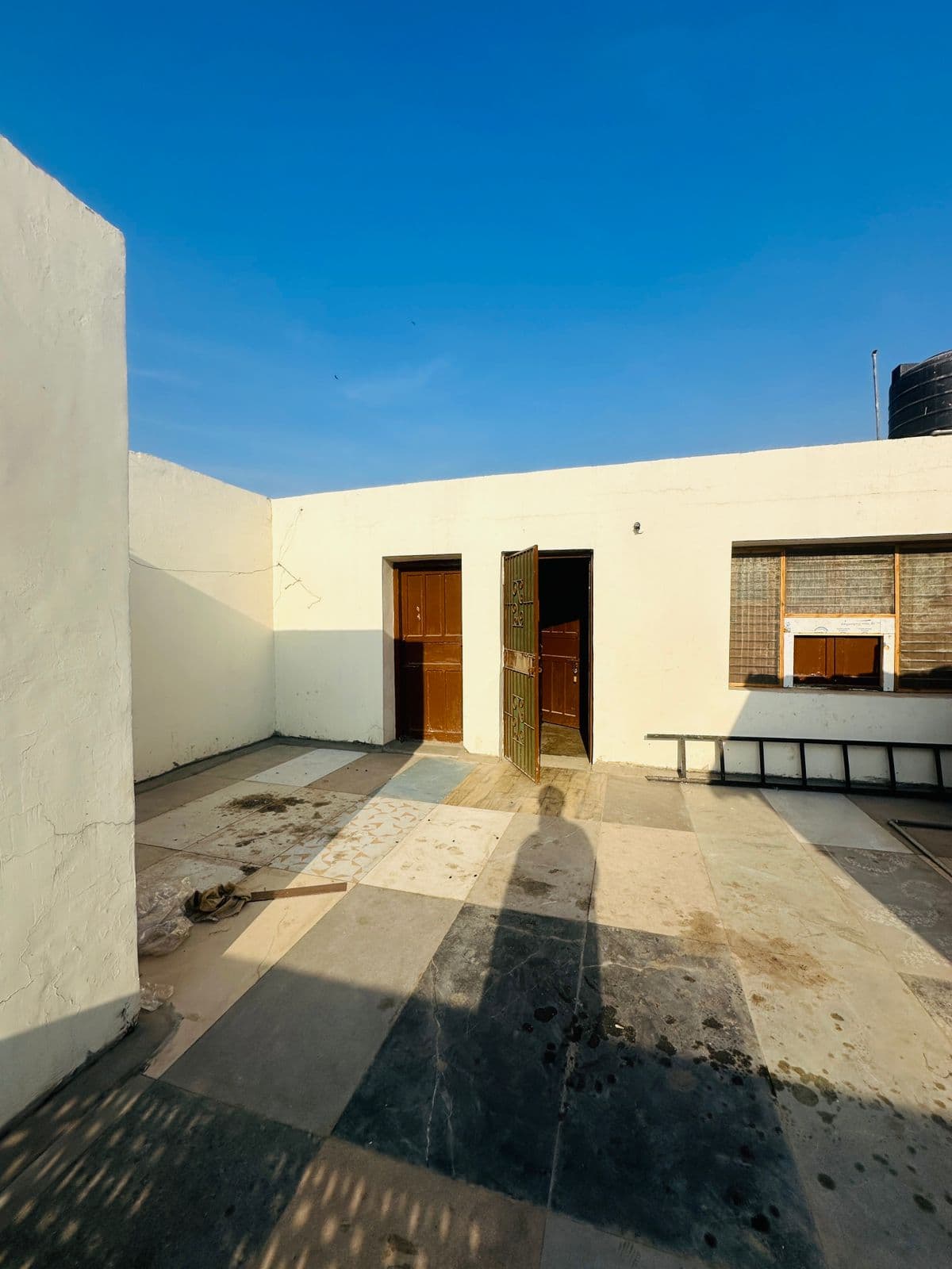 Sec,22-C, 1bhk fully furnished
