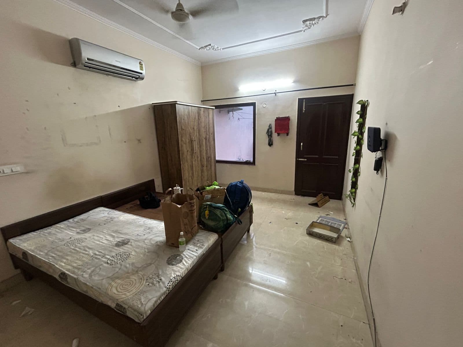 One Room Set for Rent in Sector 40