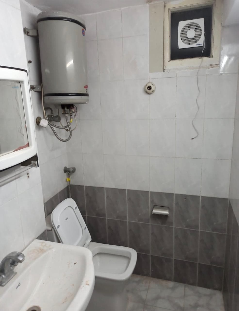 1 Room Set for Rent in Sector 22, Chandigarh