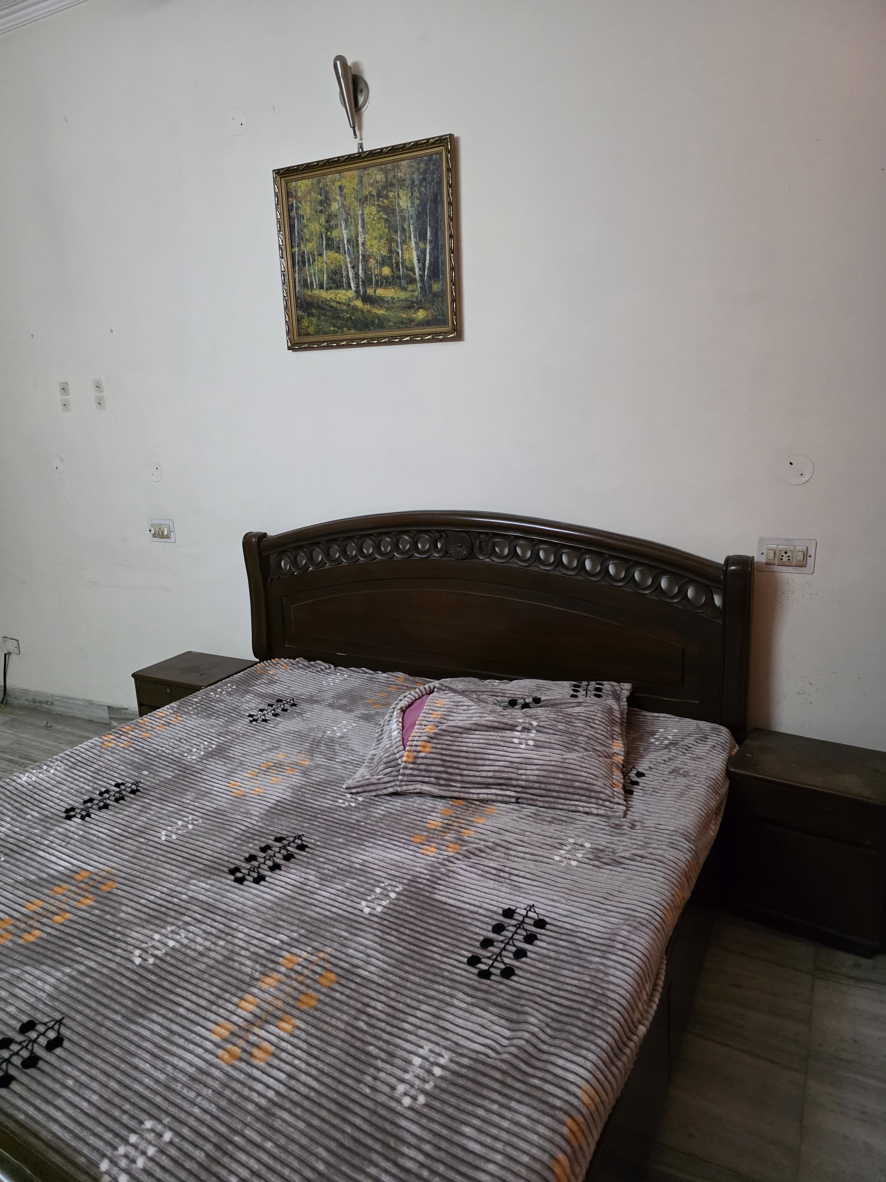 Fully Furnished 1-Room Set in Sector 51